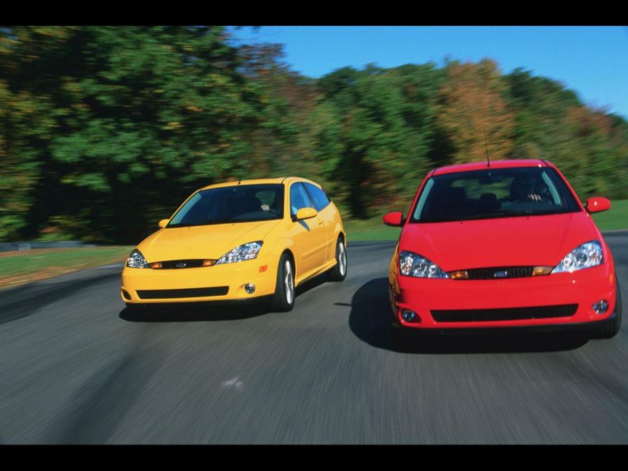  Ford Focus SVT 2004 года  (фото 5 из 8)